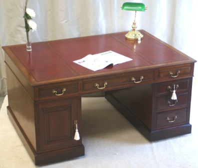 Click to view Photo Gallery - Antique Mahogany Partners Desk