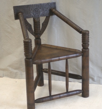 CLICK TO VIEW GALLERY - Antique Oak Turners Chair