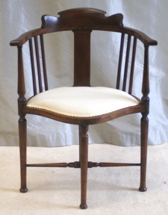 CLICK TO VIEW GALLERY - Antique Inlaid Walnut Corner Desk Chair