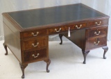 Antique Pedestal Desks - Antique Medium Mahogany Pedestal Desk